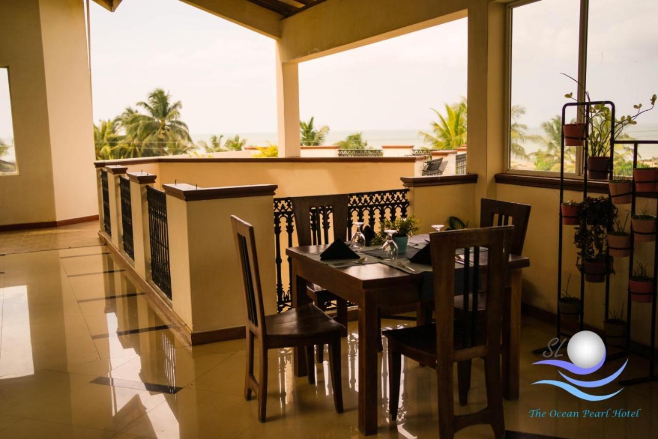 The Ocean Pearl Hotel Negombo Exterior foto